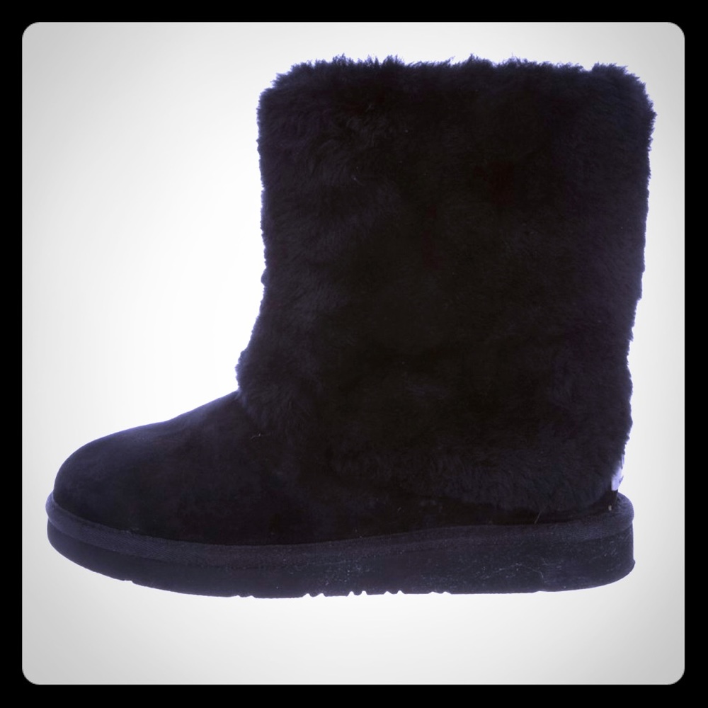 Ugg short sheepskin cuff